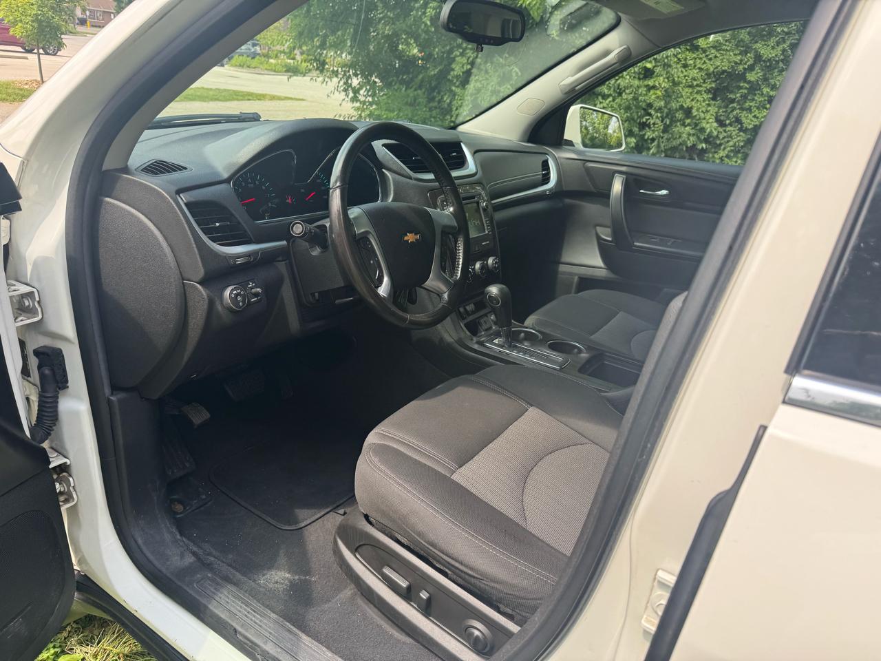 Chevrolet Traverse 1LT FWD 2015