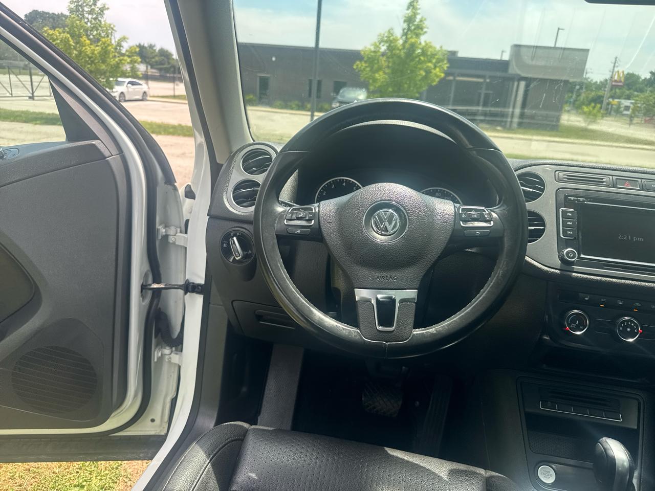 Volkswagen Tiguan S 4Motion 2015