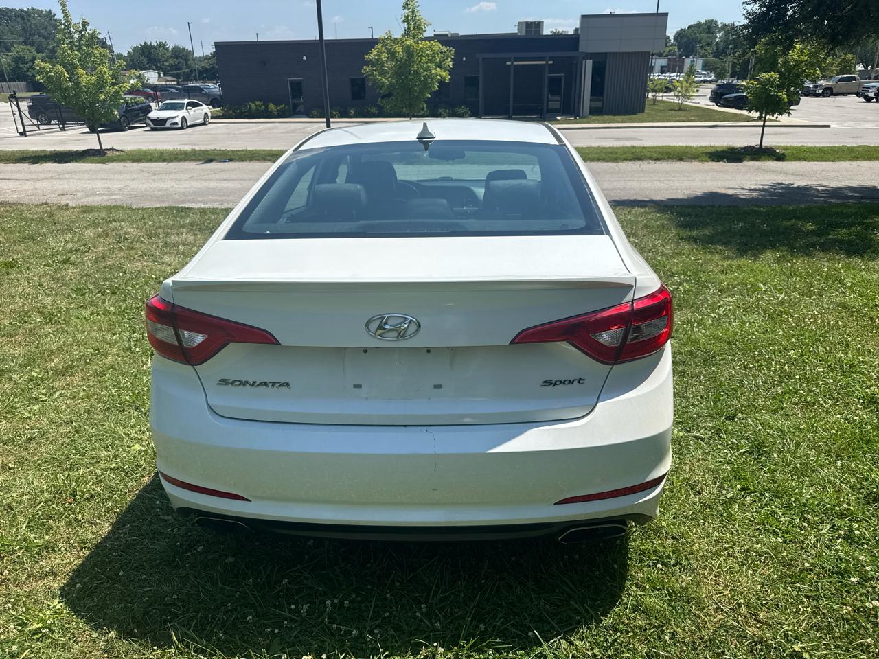 Hyundai Sonata 2.4L Sport 2016