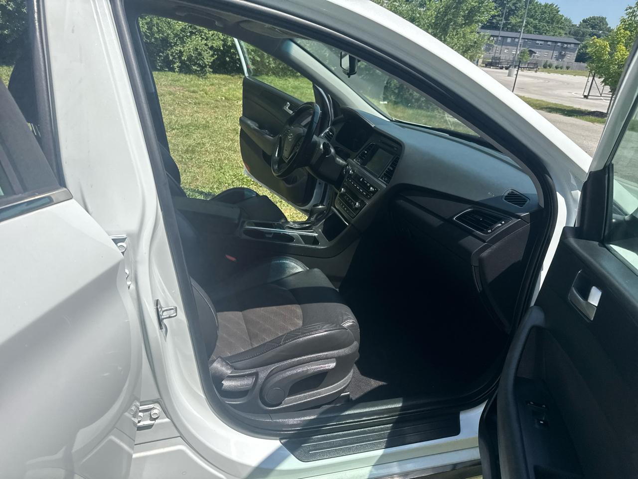 Hyundai Sonata 2.4L Sport 2016