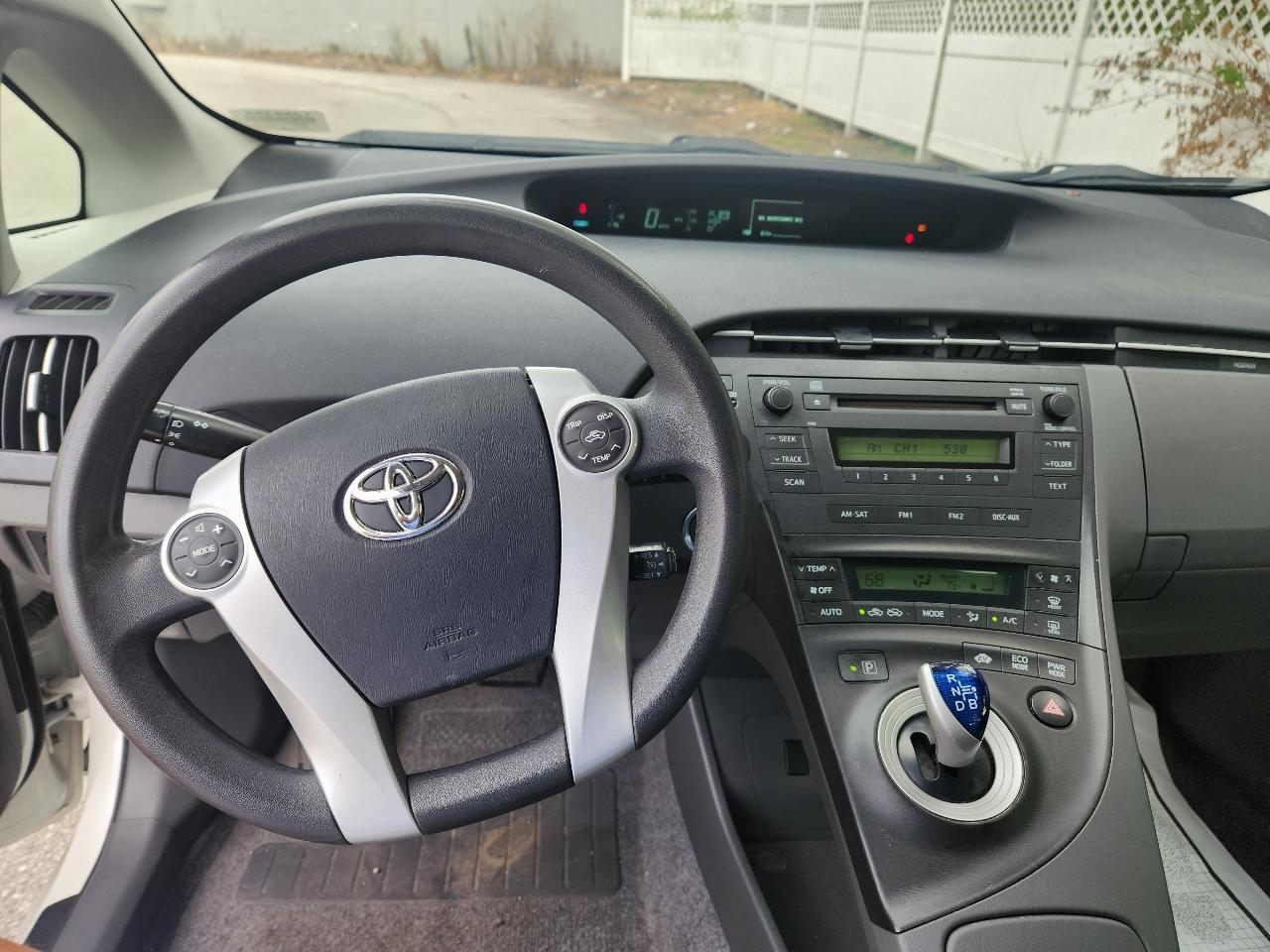 Toyota Prius Prius V 2010
