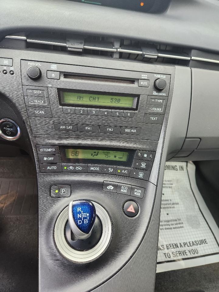 Toyota Prius Prius V 2010