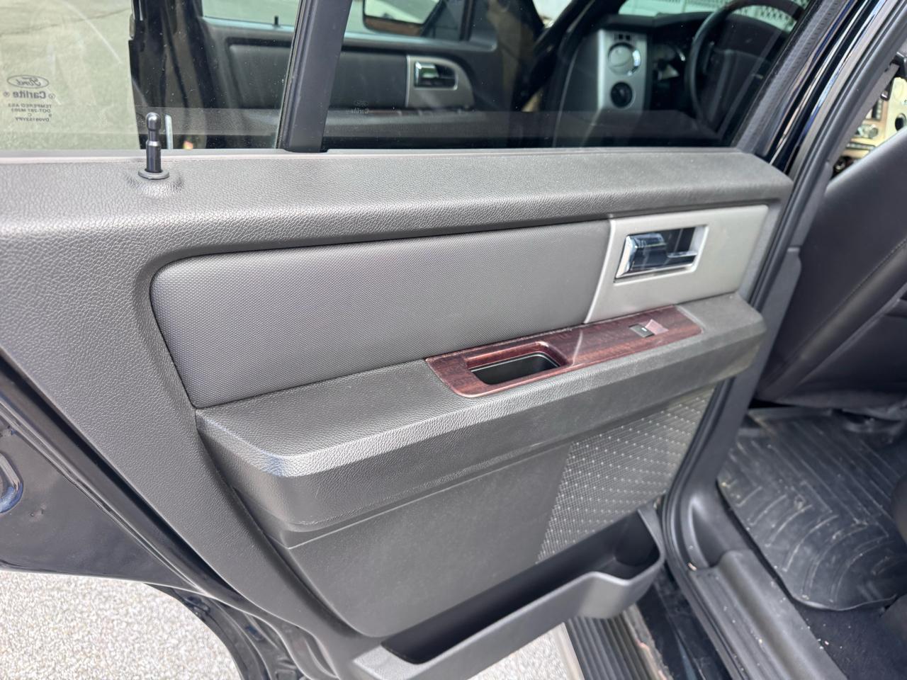 Ford Expedition Limited 4WD 2009