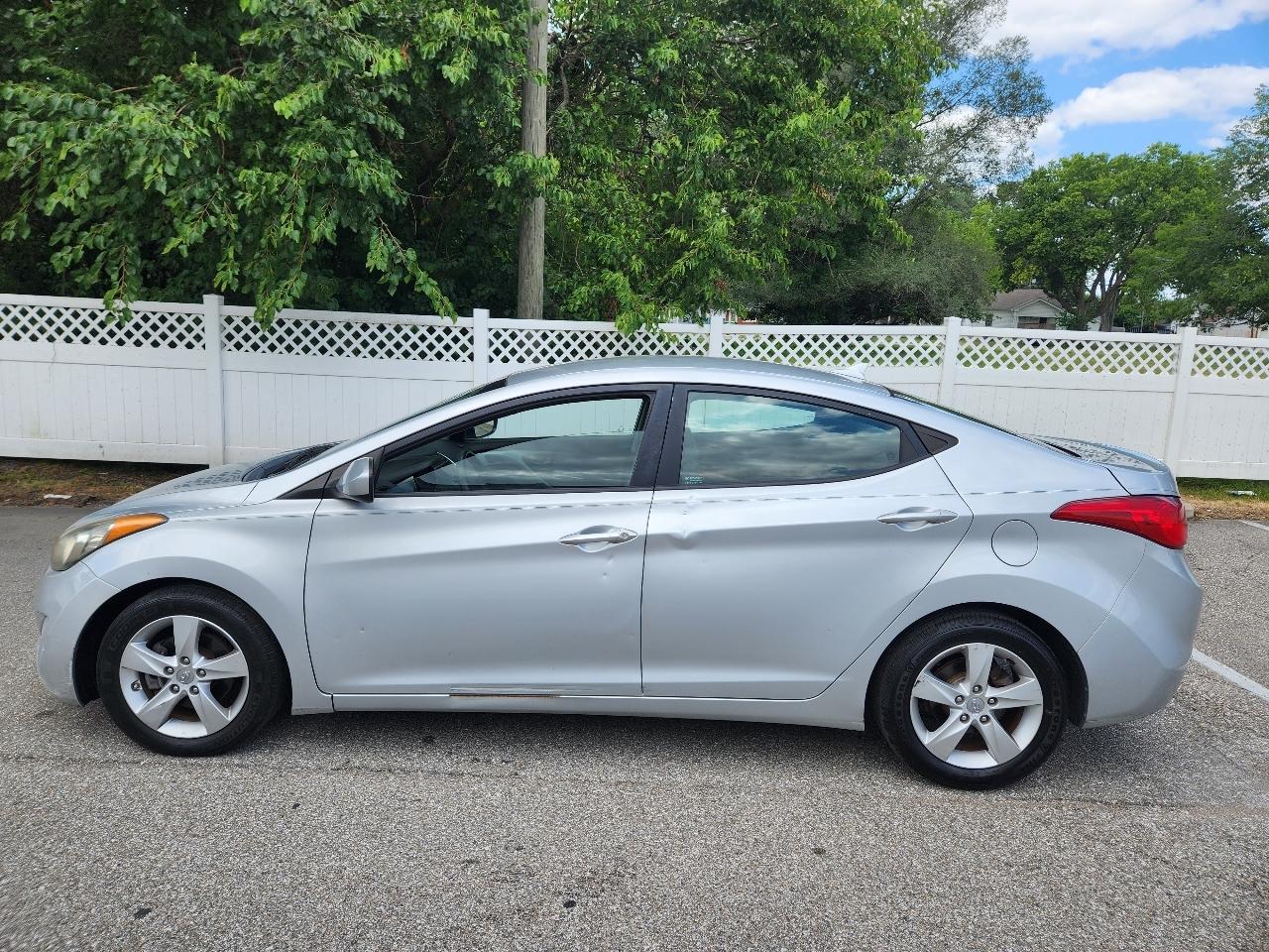 Hyundai Elantra Limited 2013