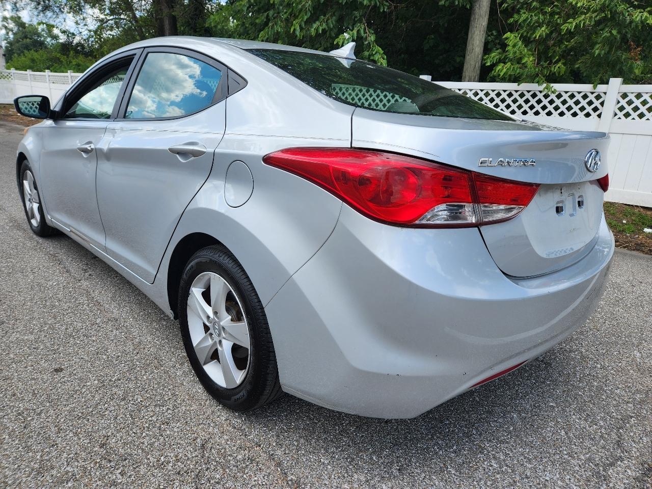 Hyundai Elantra Limited 2013