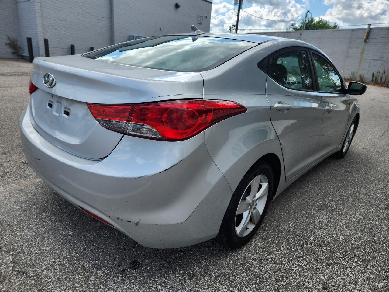 Hyundai Elantra Limited 2013
