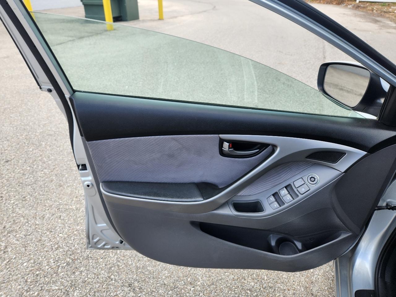 Hyundai Elantra Limited 2013