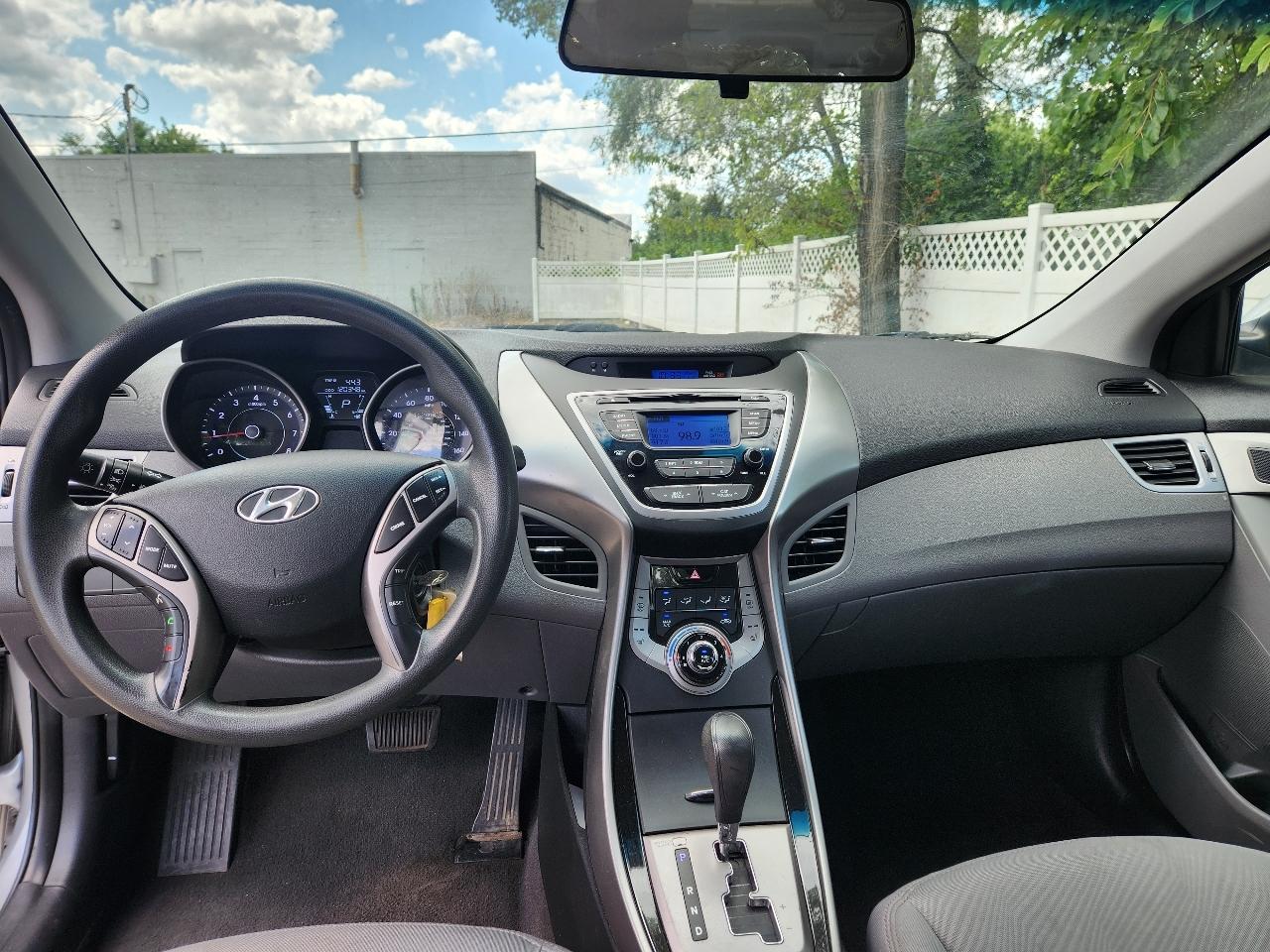 Hyundai Elantra Limited 2013