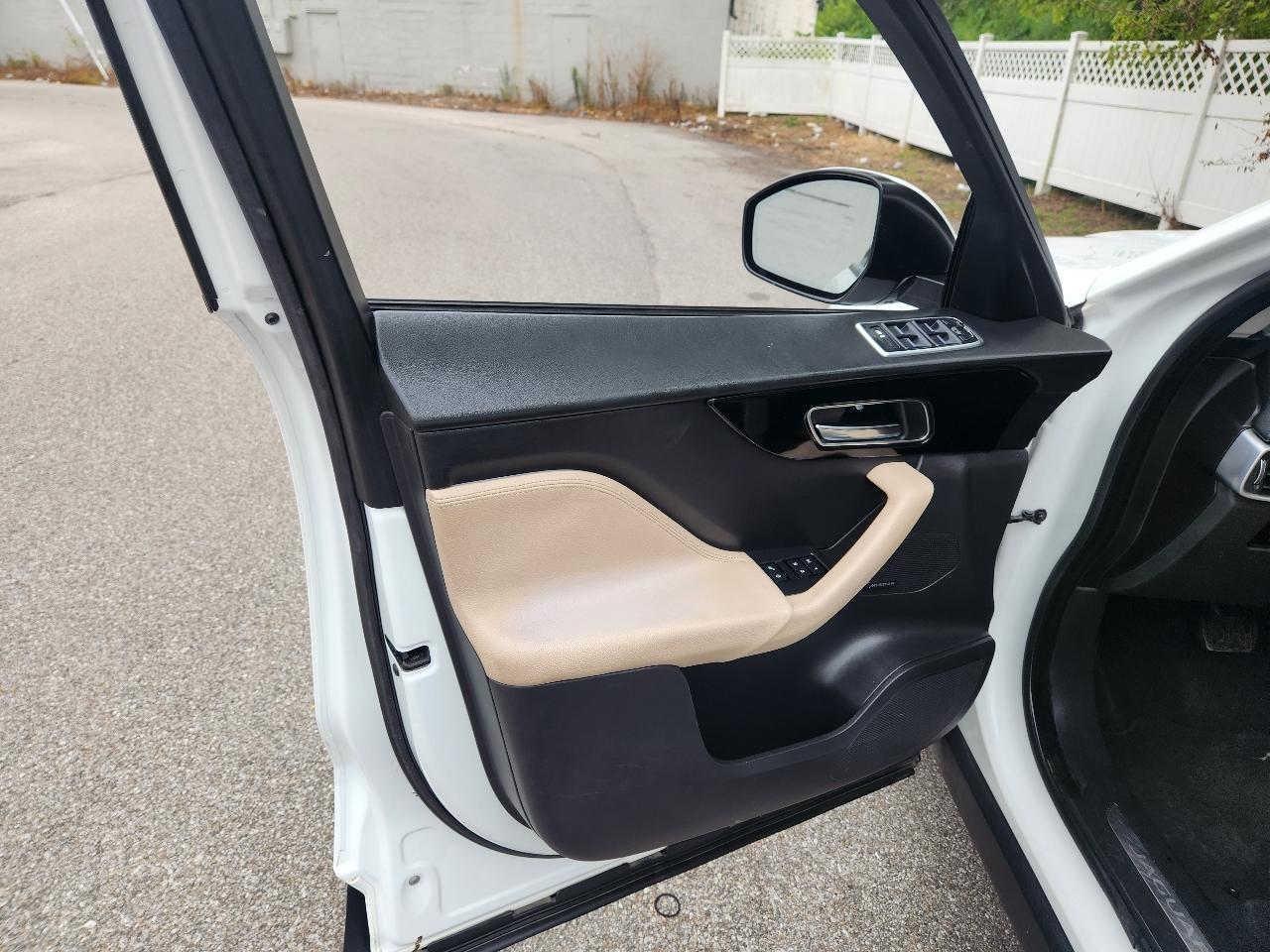Jaguar F-Pace 20d Premium 2017