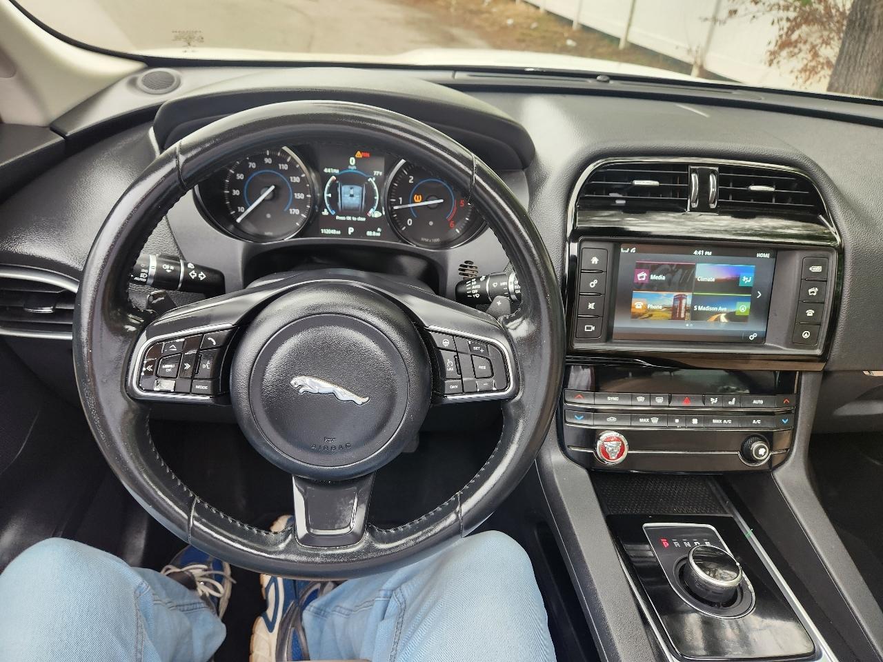 Jaguar F-Pace 20d Premium 2017