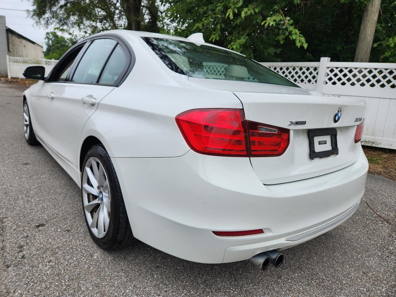 BMW 3-Series 328i xDrive Sedan 2013