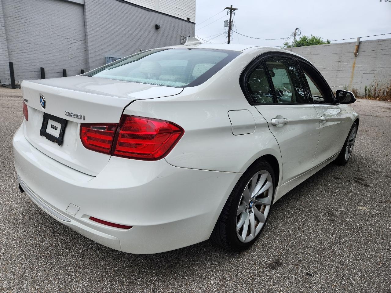 BMW 3-Series 328i xDrive Sedan 2013