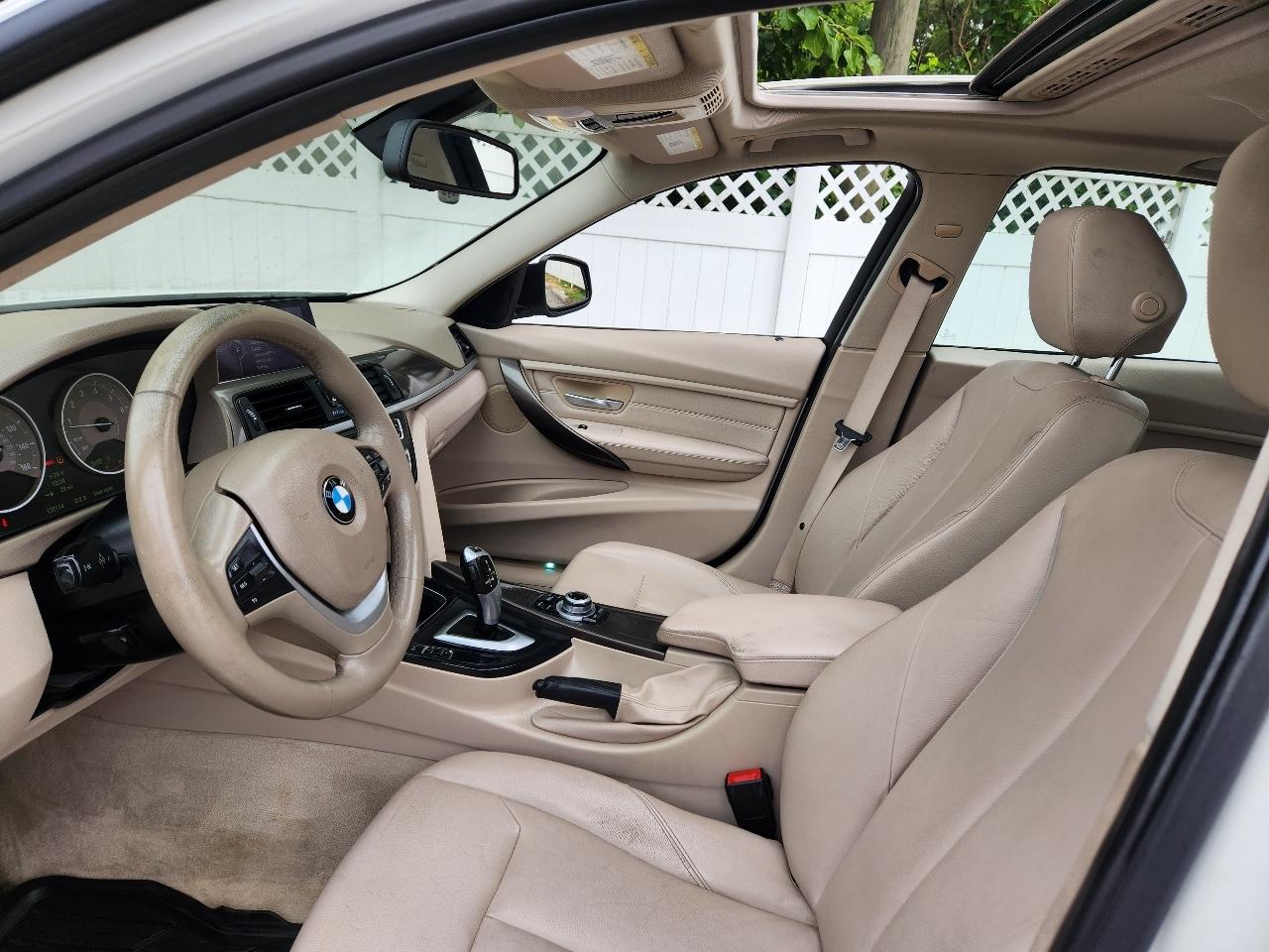 BMW 3-Series 328i xDrive Sedan 2013
