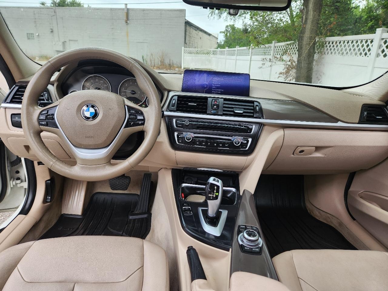 BMW 3-Series 328i xDrive Sedan 2013