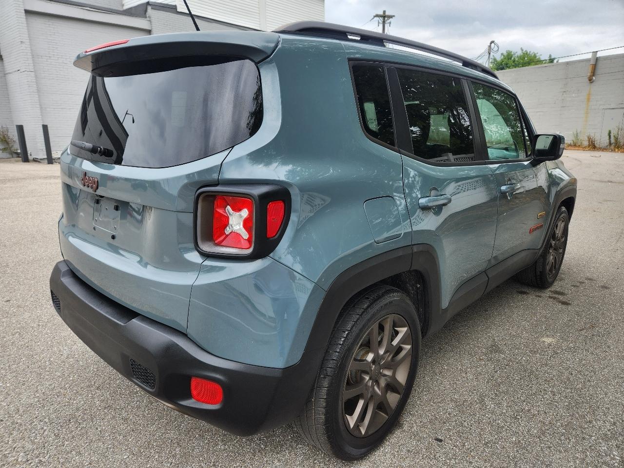 Jeep Renegade Latitude FWD 2016