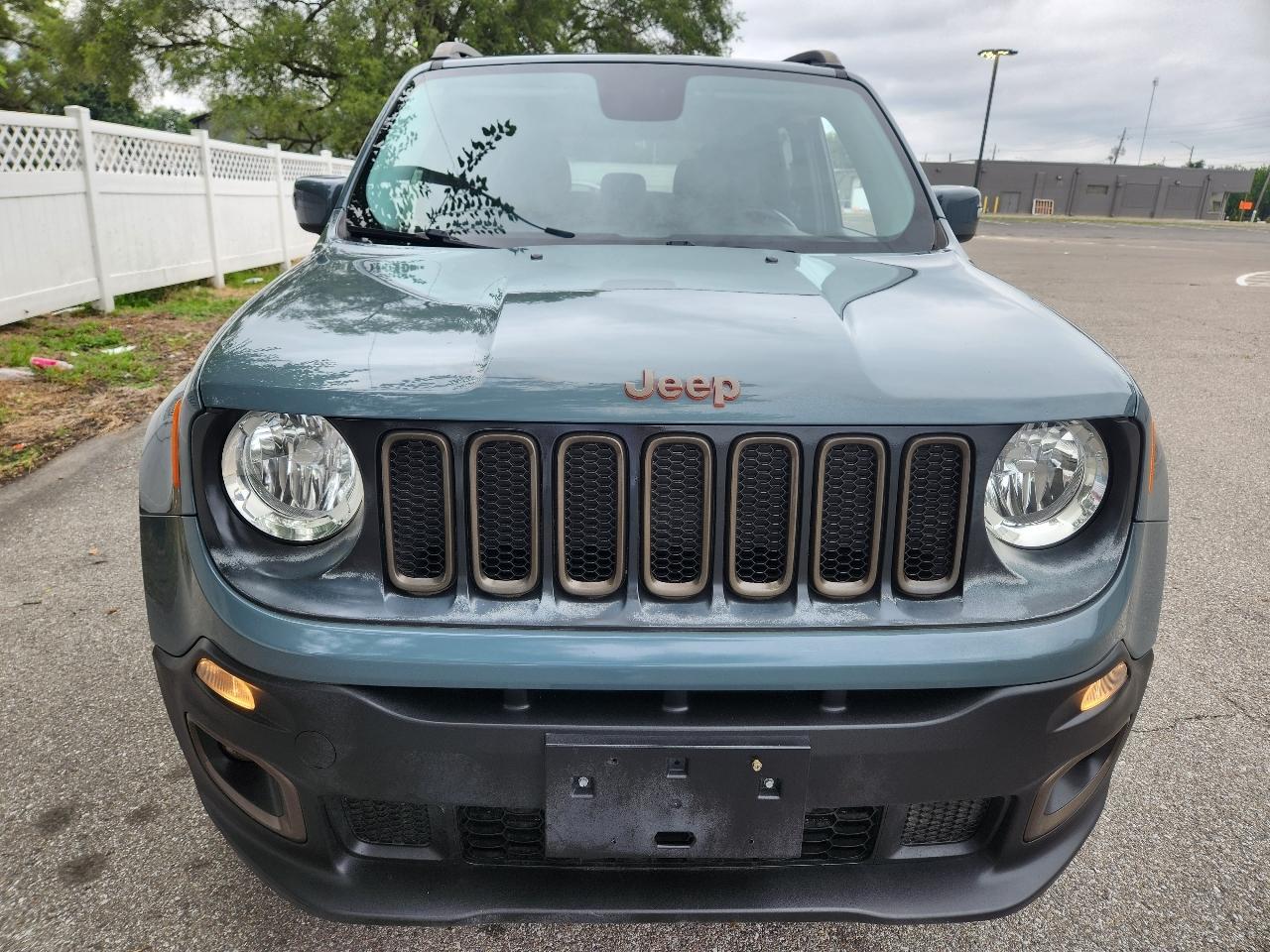 Jeep Renegade Latitude FWD 2016