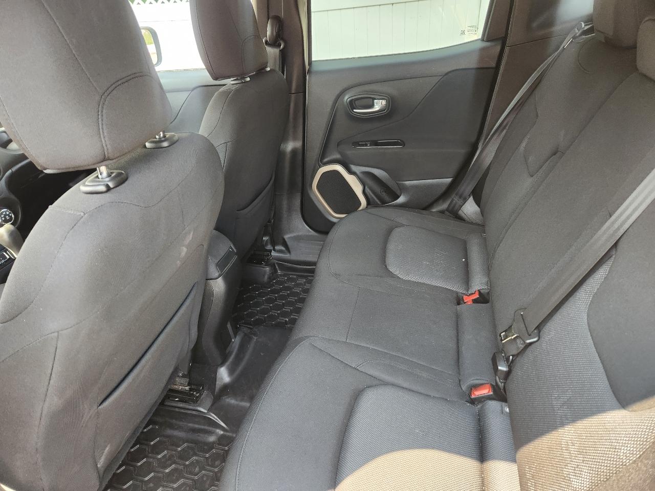Jeep Renegade Latitude FWD 2016
