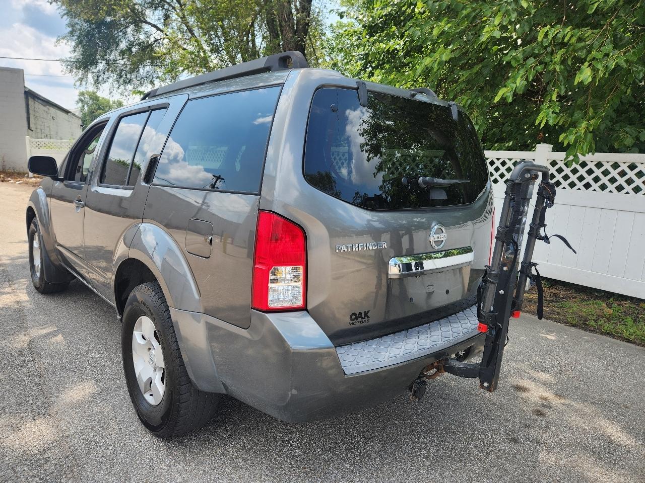 Nissan Pathfinder SE 2WD 2008