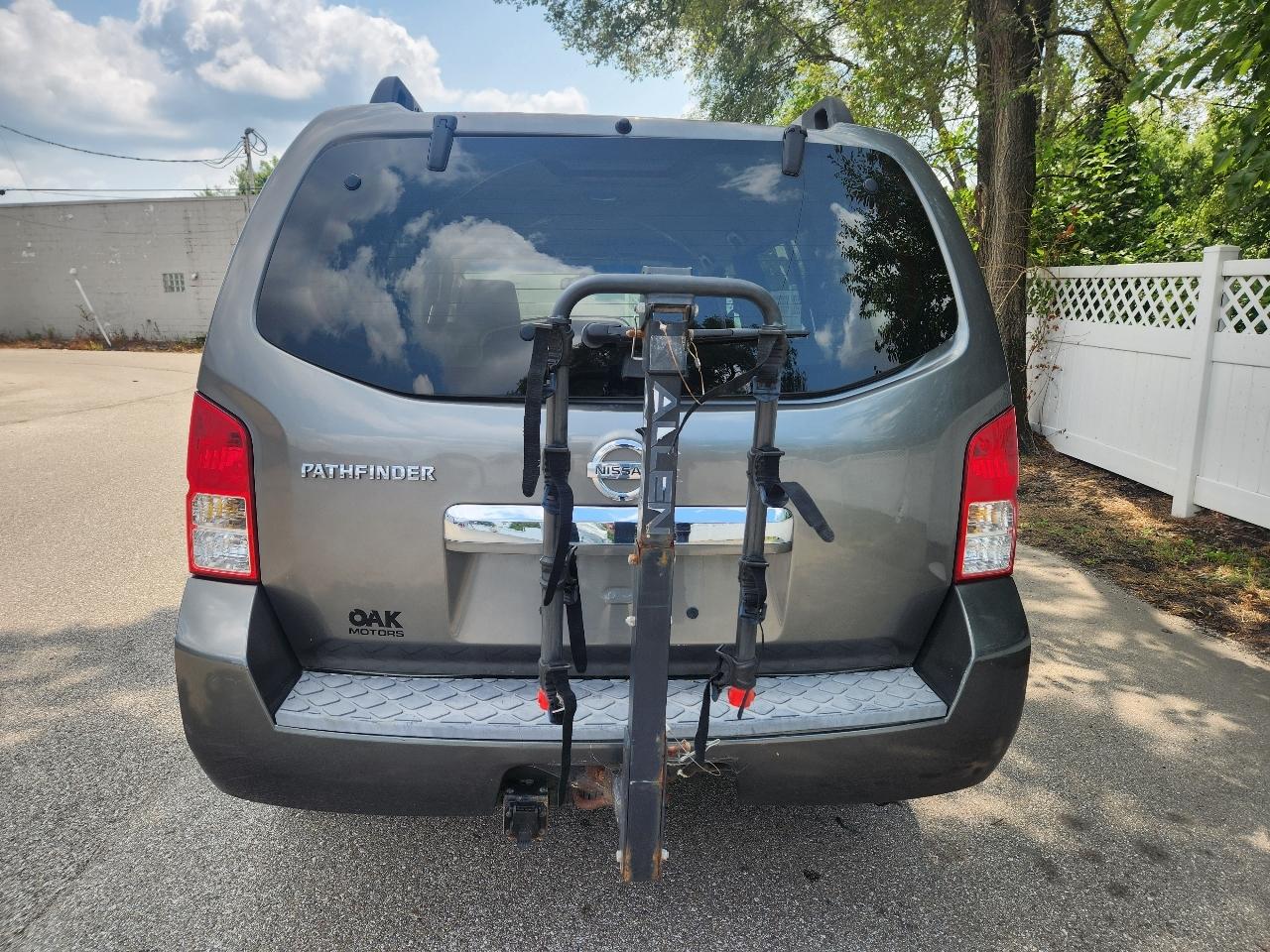 Nissan Pathfinder SE 2WD 2008