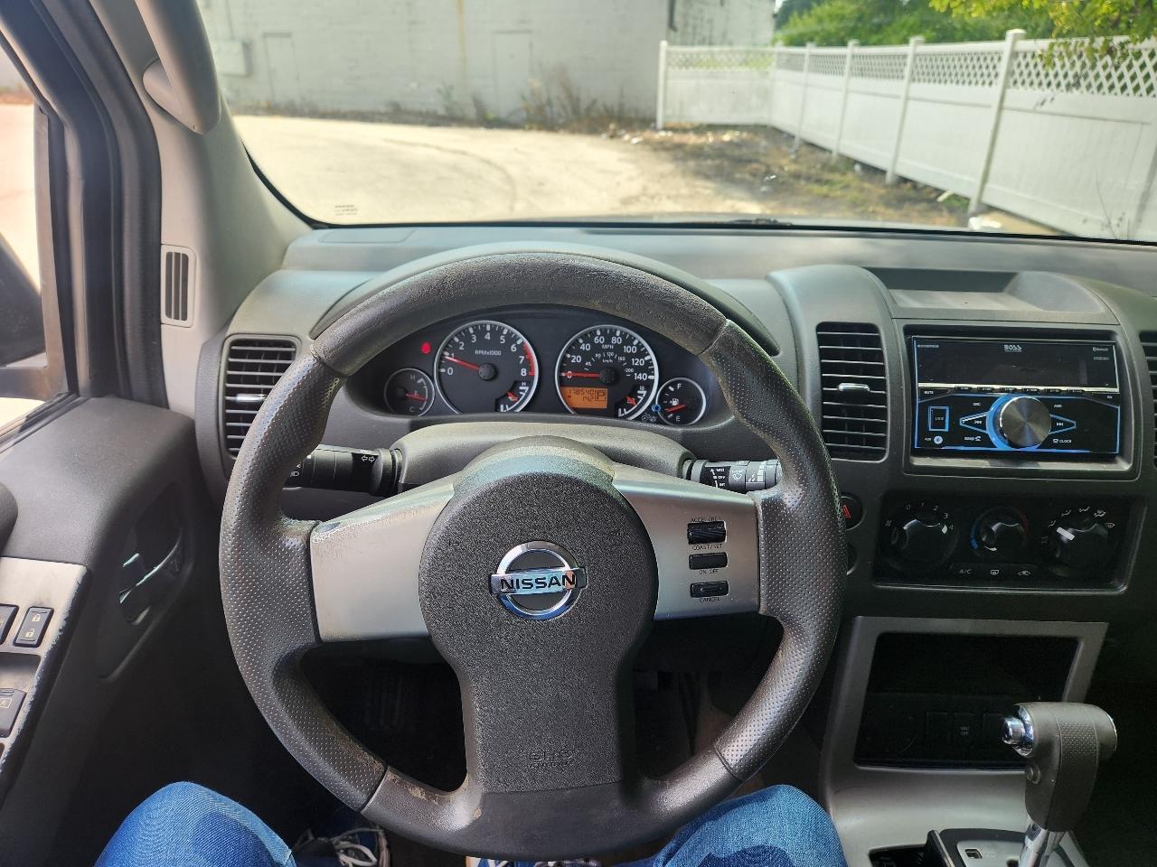 Nissan Pathfinder SE 2WD 2008