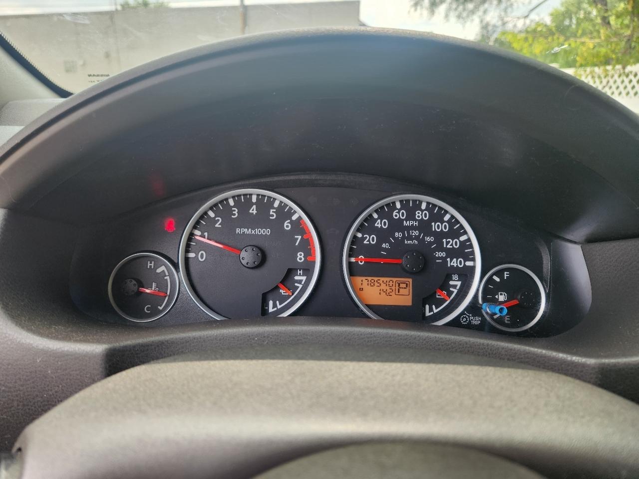 Nissan Pathfinder SE 2WD 2008
