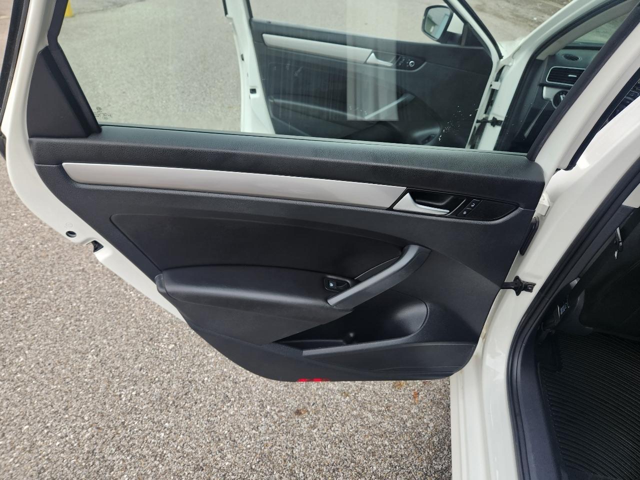 Volkswagen Passat Sport PZEV 5M 2015