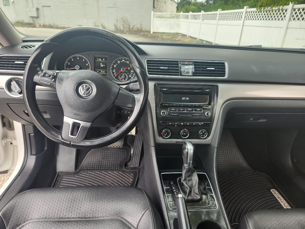 Volkswagen Passat Sport PZEV 5M 2015