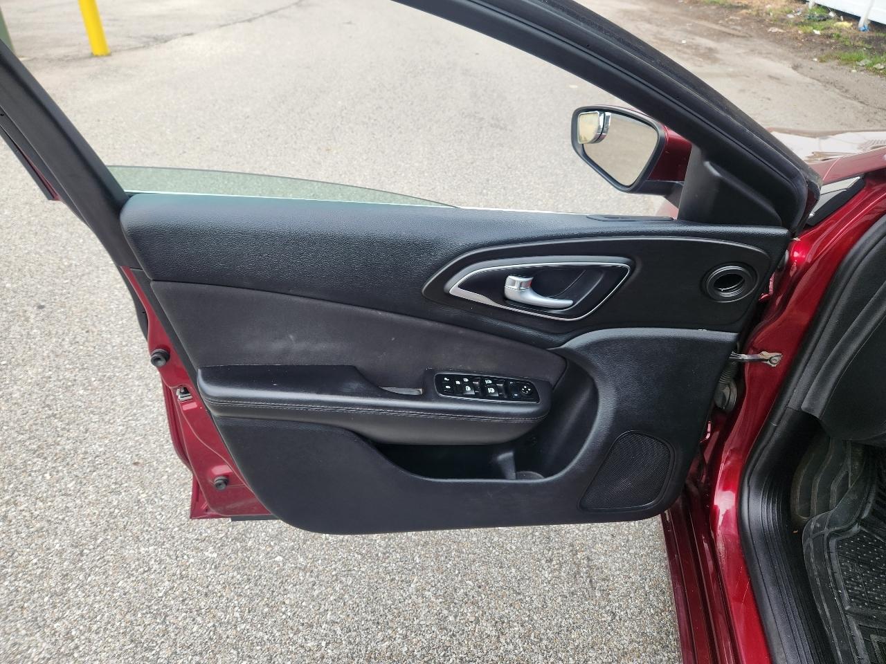 Chrysler 200 Limited 2015