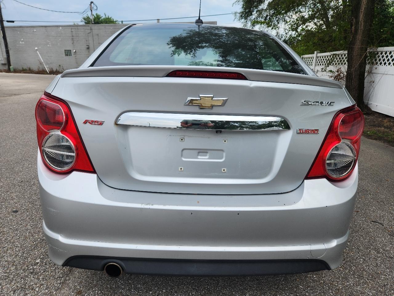 Chevrolet Sonic RS Auto Sedan 2015