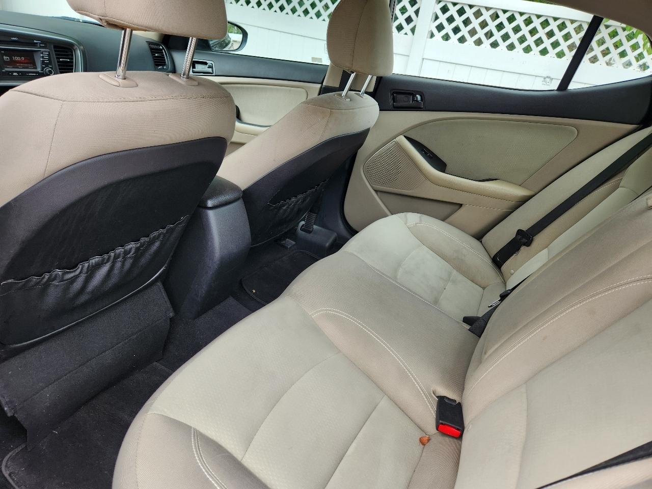 Kia Optima LX MT 2013