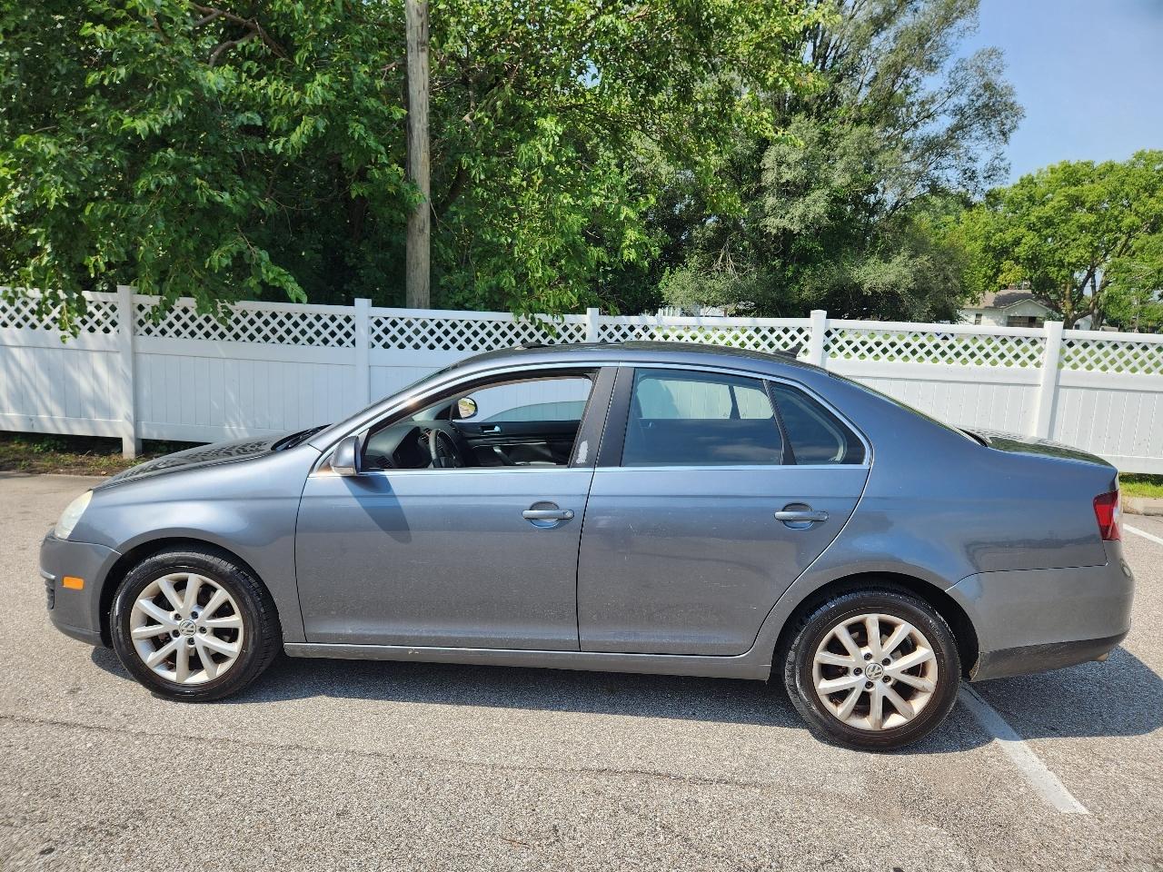 Volkswagen Jetta SEL 2010