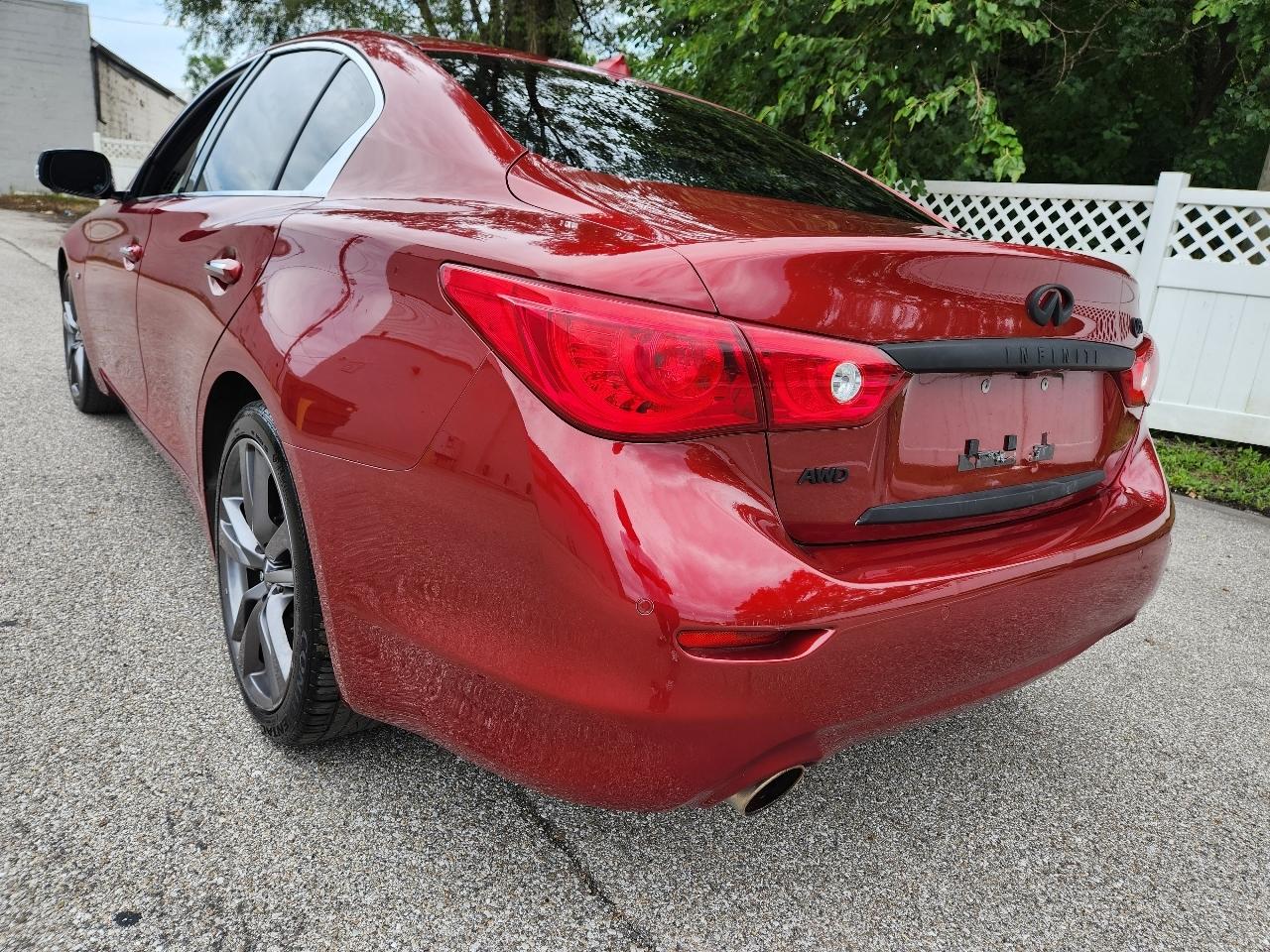 Infiniti Q50 Base AWD 2015