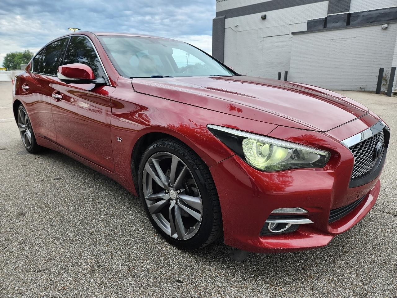 Infiniti Q50 Base AWD 2015