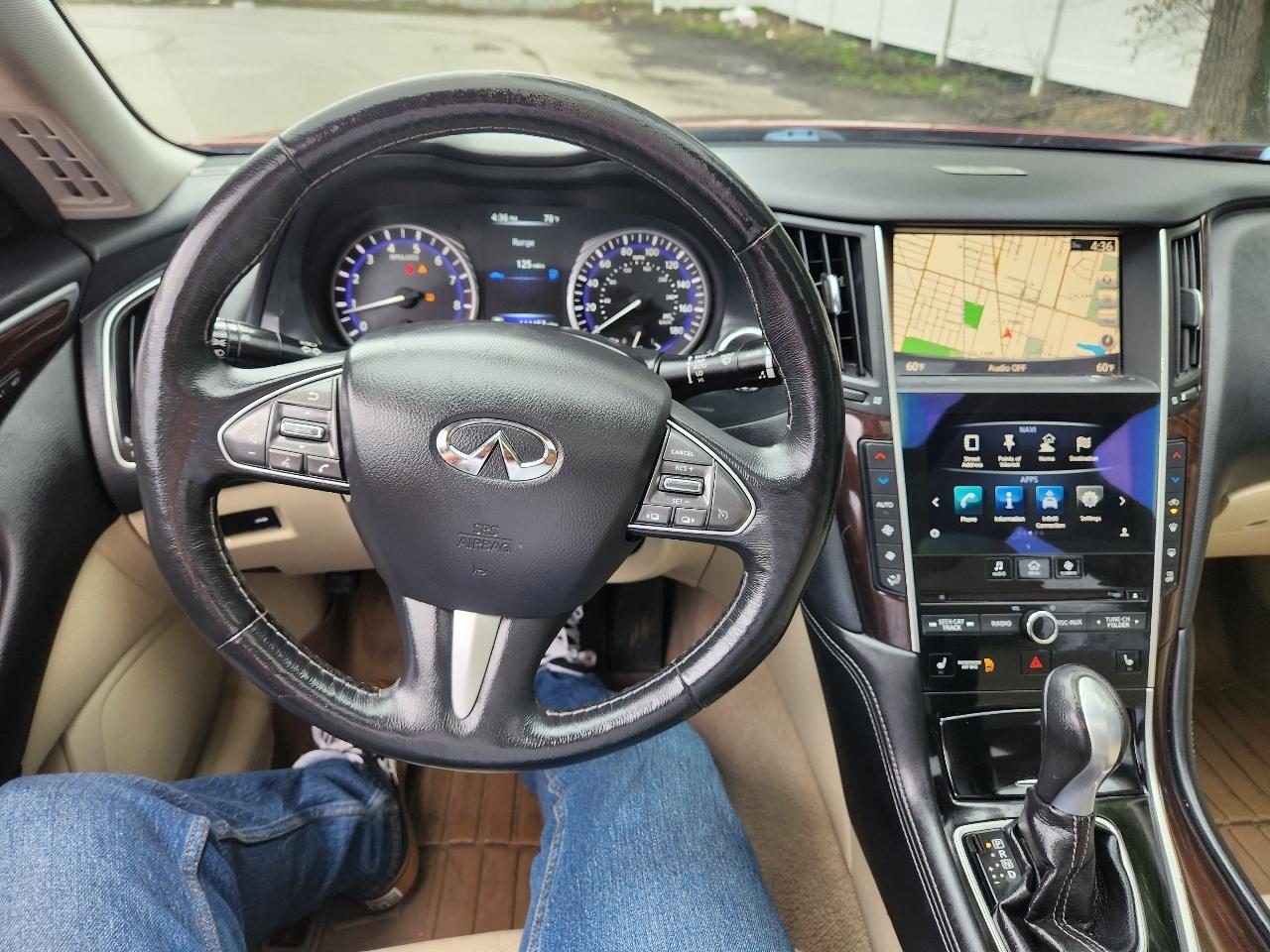 Infiniti Q50 Base AWD 2015