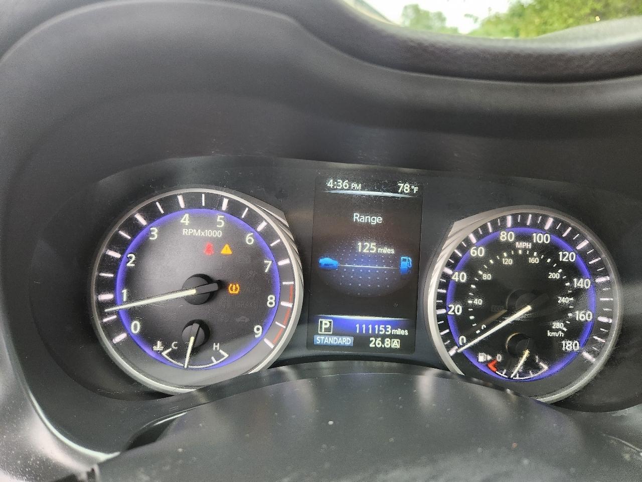 Infiniti Q50 Base AWD 2015