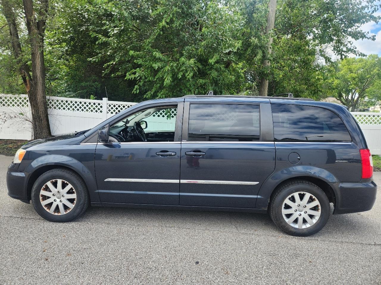Chrysler Town & Country Touring 2014
