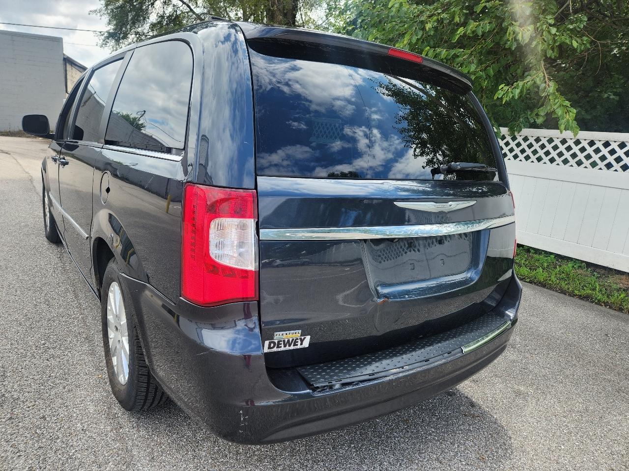 Chrysler Town & Country Touring 2014