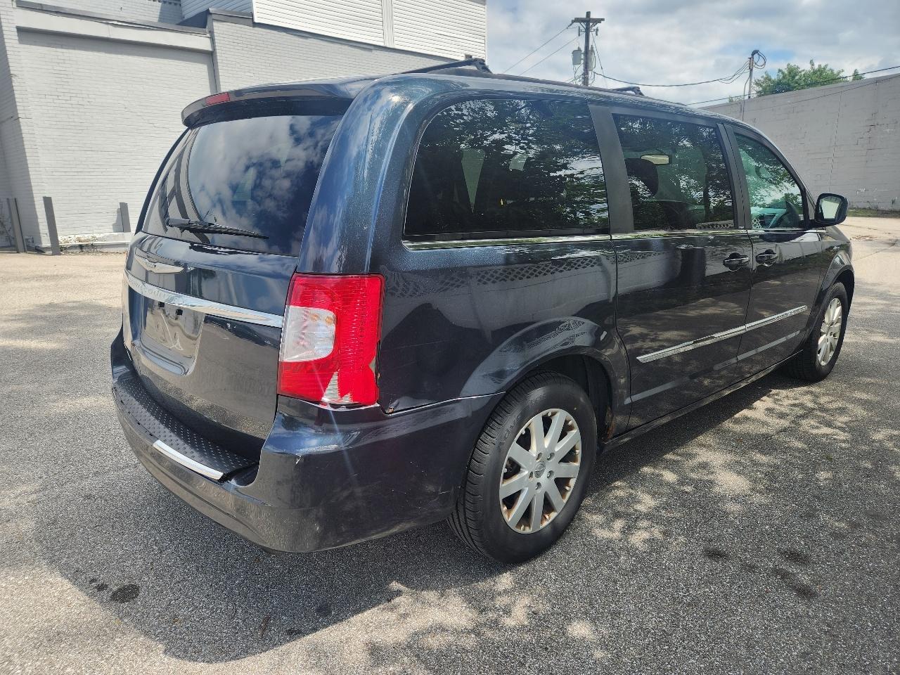Chrysler Town & Country Touring 2014