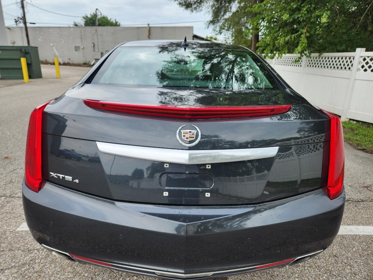 Cadillac XTS Luxury AWD 2014