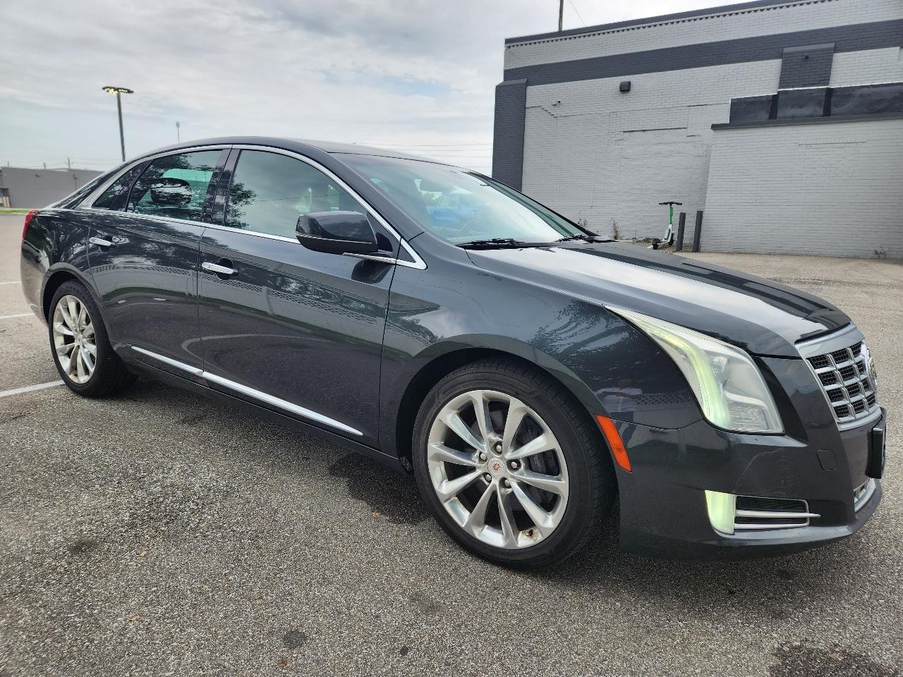 Cadillac XTS Luxury AWD 2014