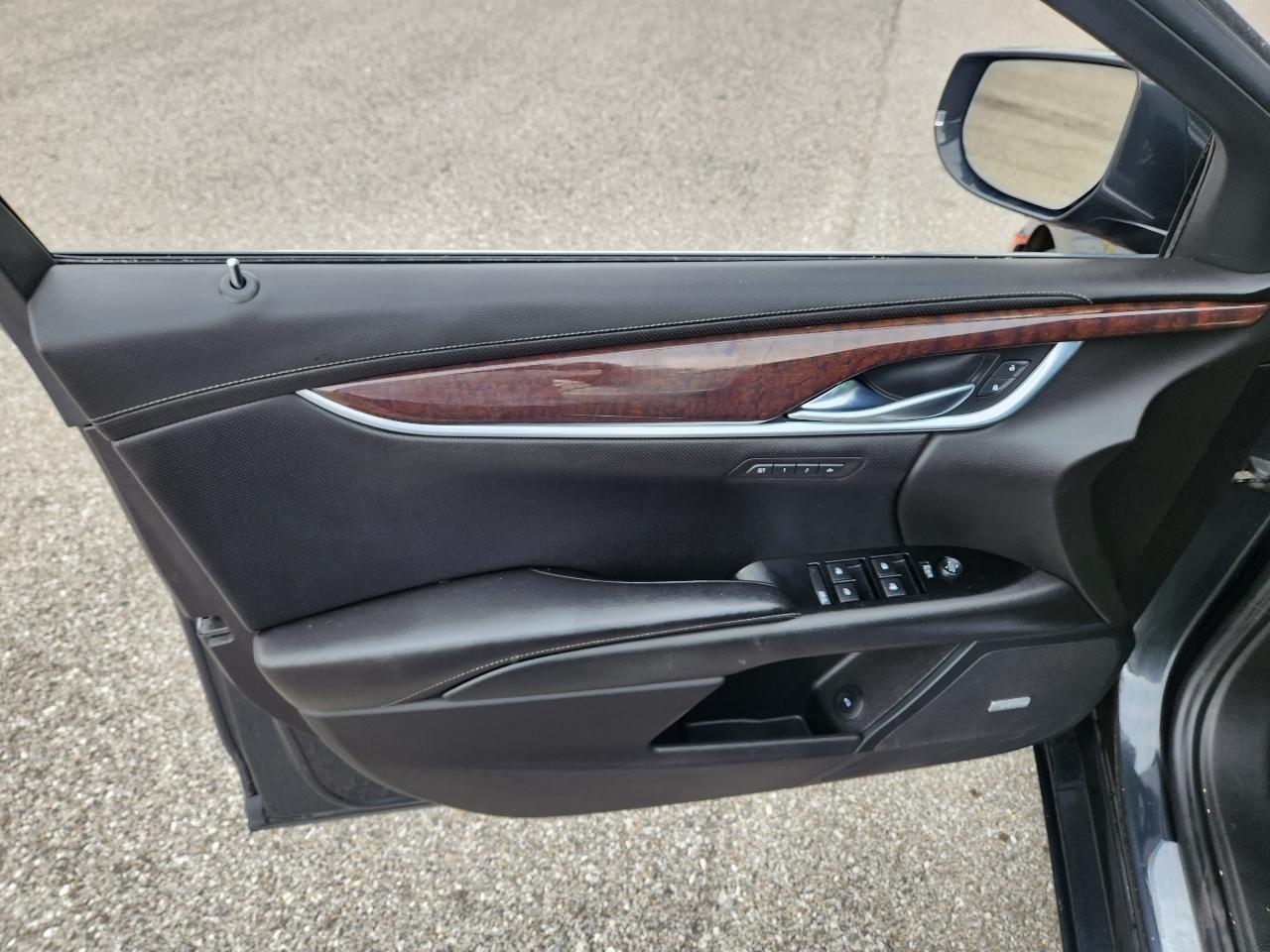 Cadillac XTS Luxury AWD 2014