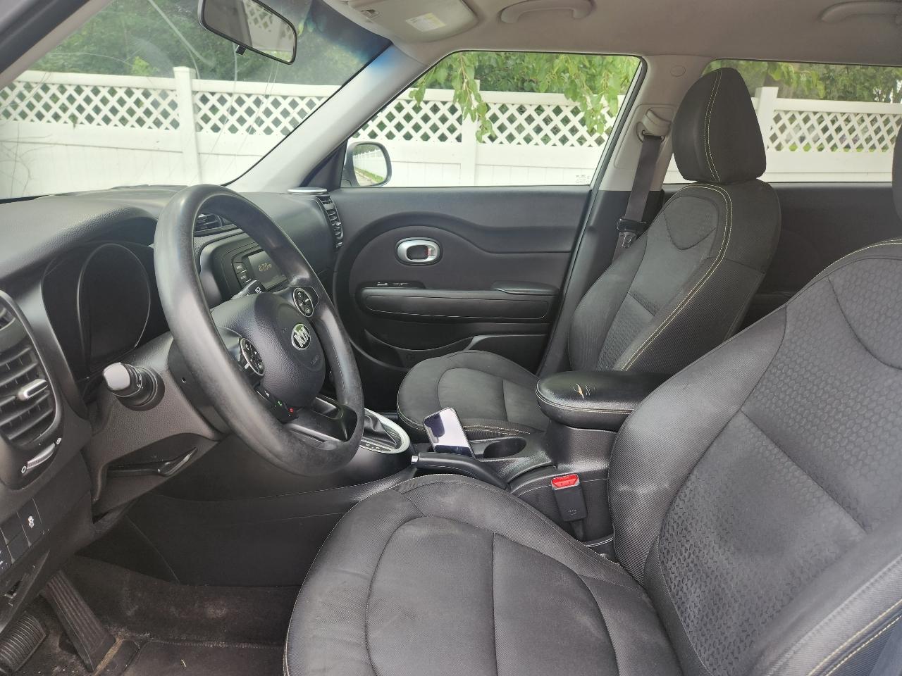 Kia Soul + w/Signature 2.0 Special Edition 2016