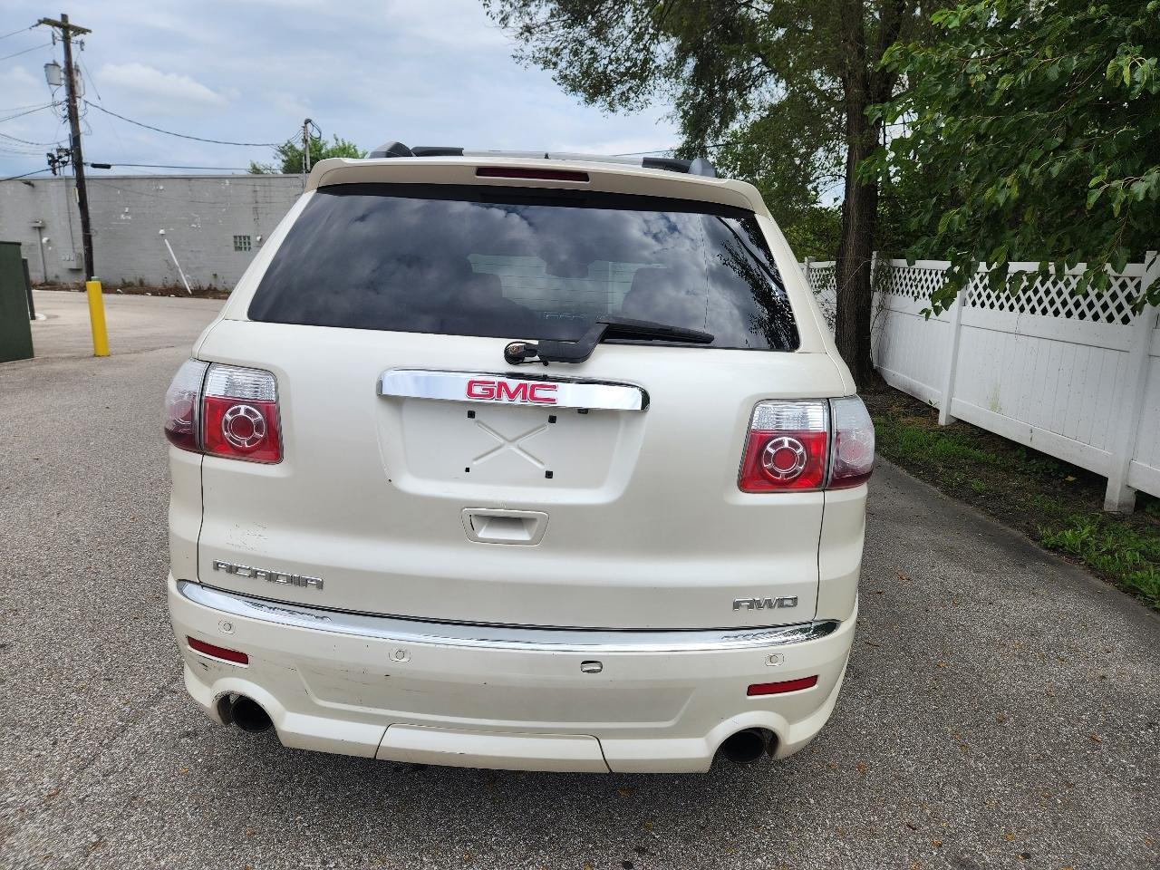 GMC Acadia Denali AWD 2012