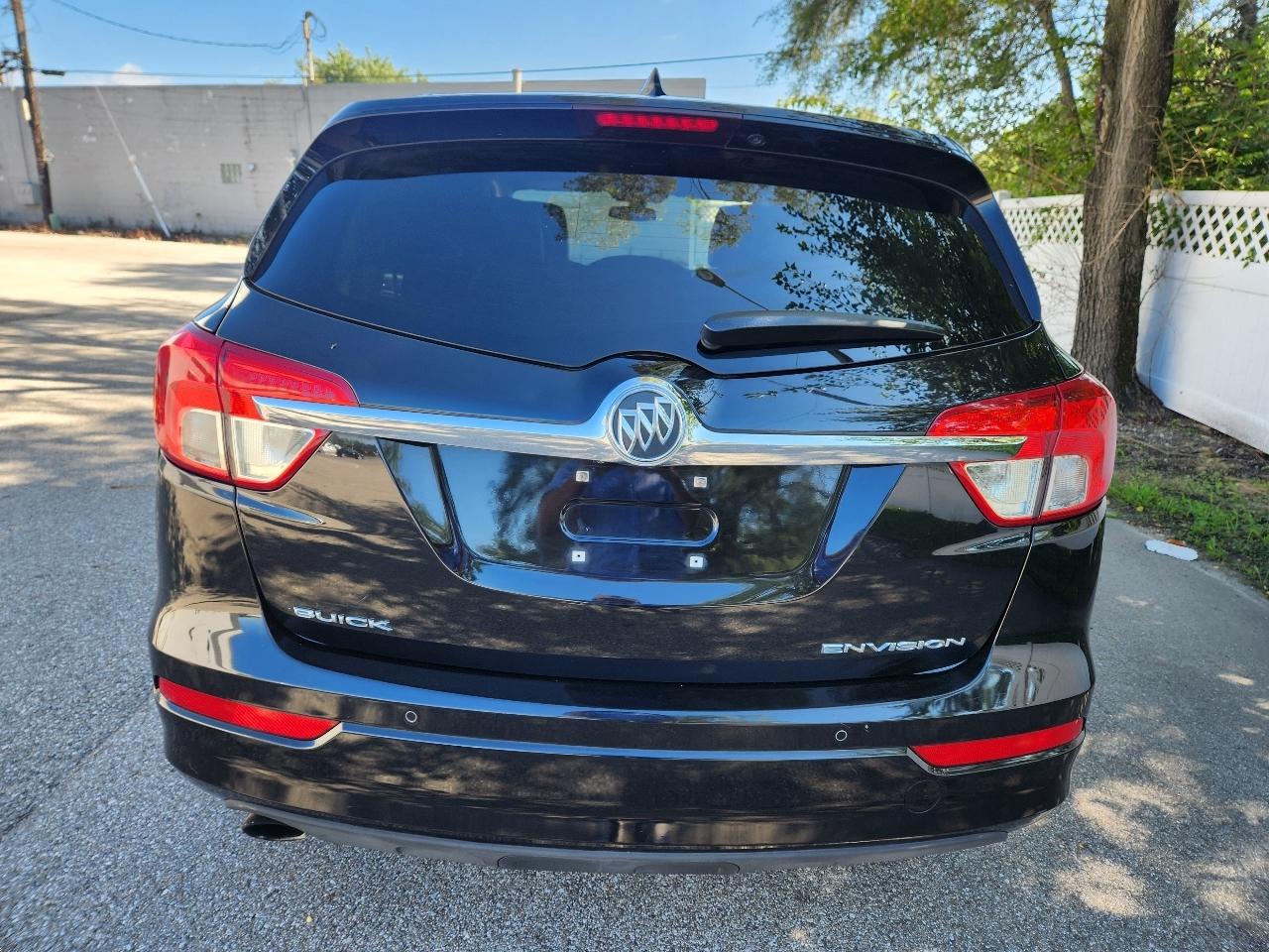 Buick Envision Essense 2017