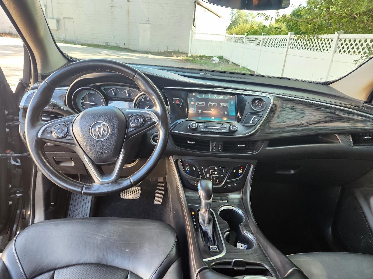 Buick Envision Essense 2017