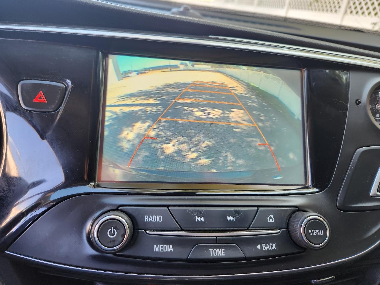 Buick Envision Essense 2017