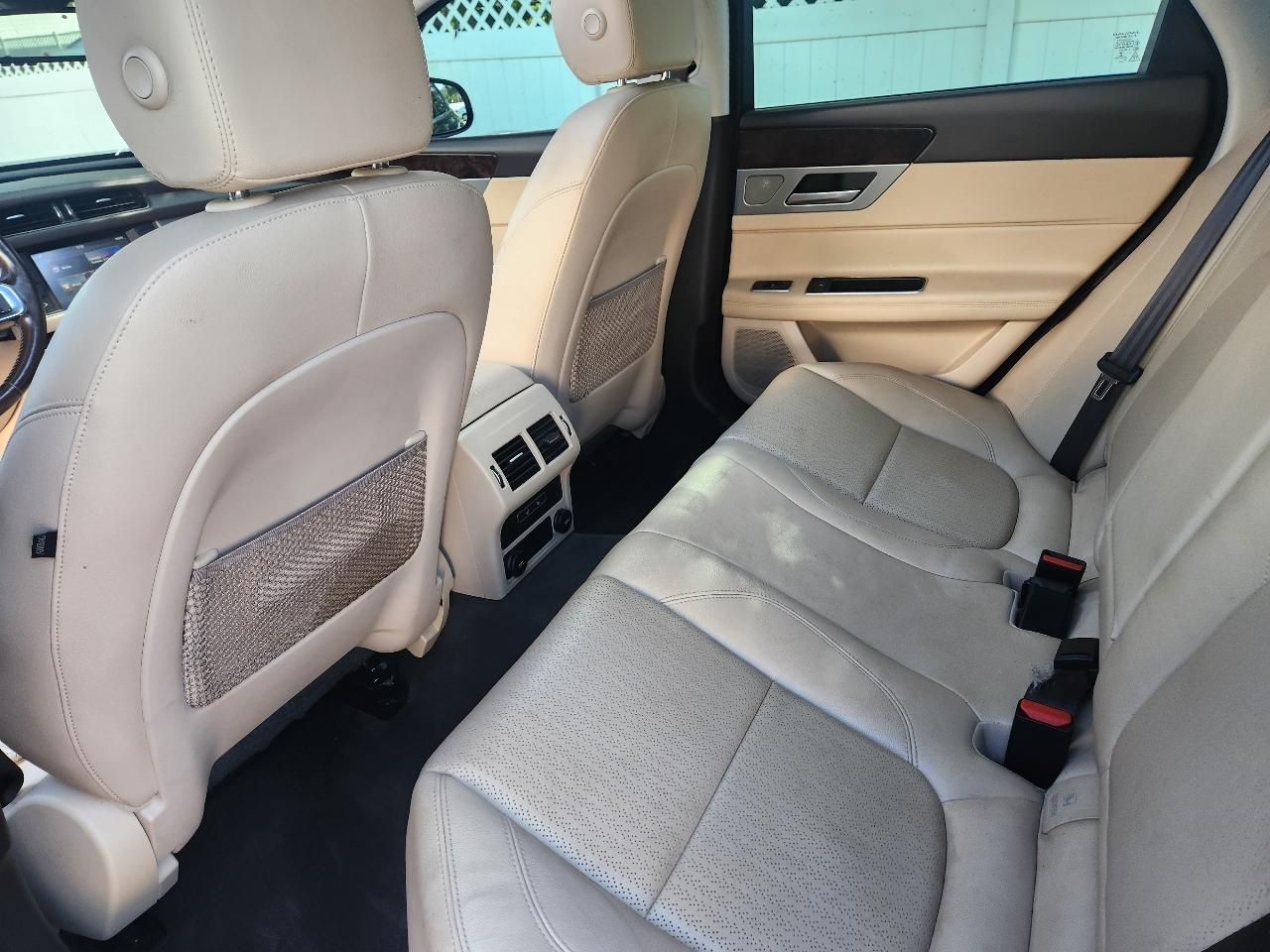 Jaguar XF-Series 25t Prestige AWD 2018