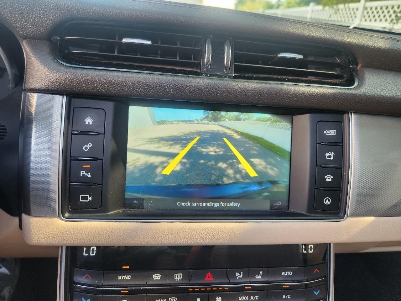 Jaguar XF-Series 25t Prestige AWD 2018