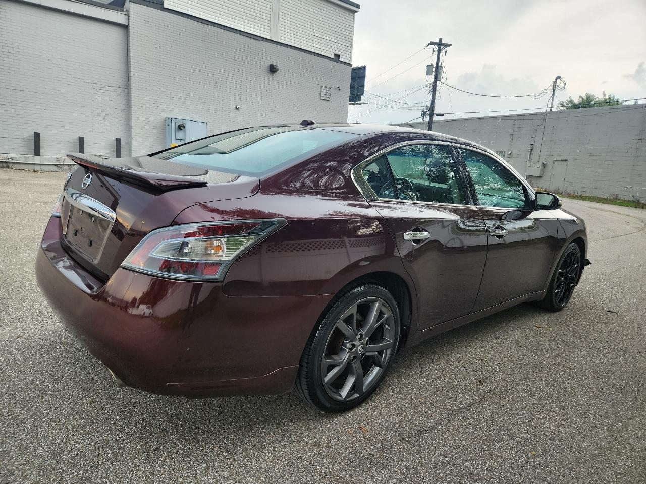 Nissan Maxima SV 2014