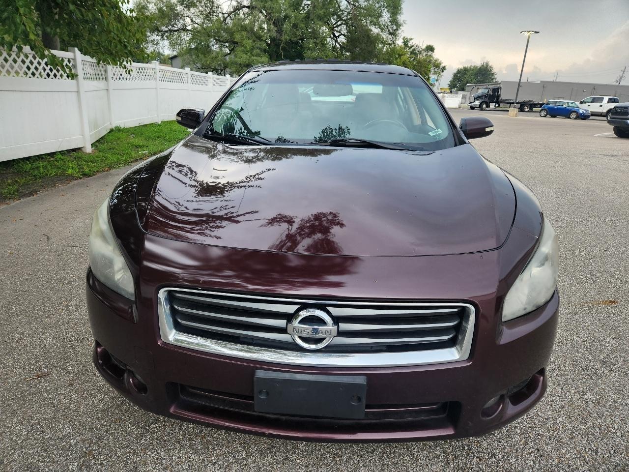 Nissan Maxima SV 2014